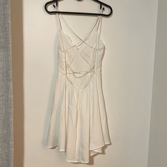 SHEIN Backless Cami Dress - Picture 4 of 4